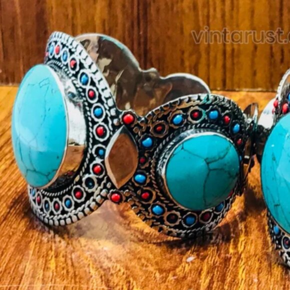 Single Handmade Kuchi Cuff Bracelet: Afghan Tribal Jewelry - Picture 1 of 7